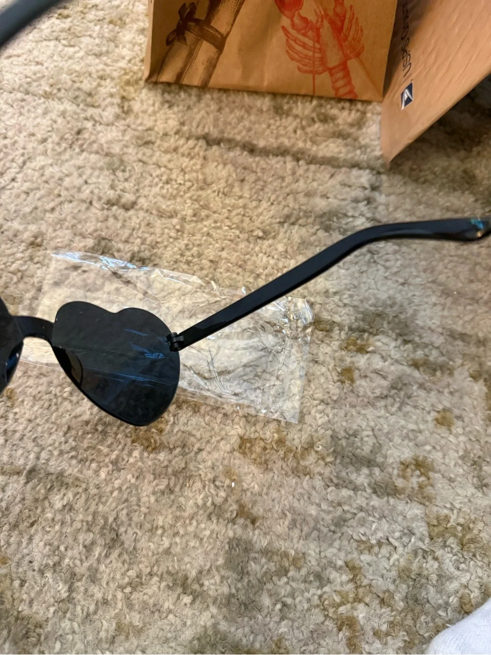 Heart-Shaped Black Sunglasses